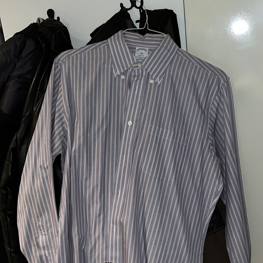 Brooks brothers button down. Colors include blue, red, and white. Size L, Regent